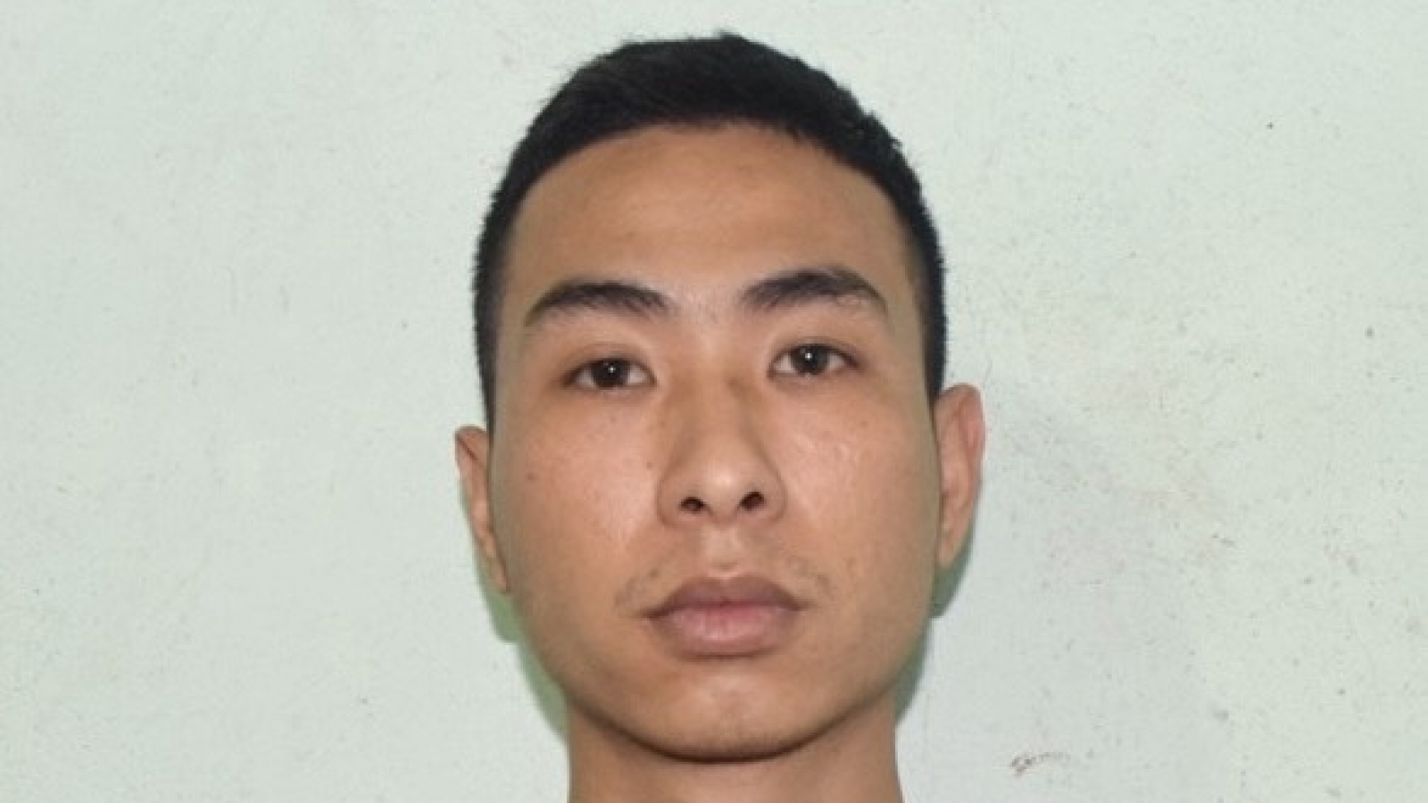 Thuê 3 xe ô tô rồi mang đi cầm cố 