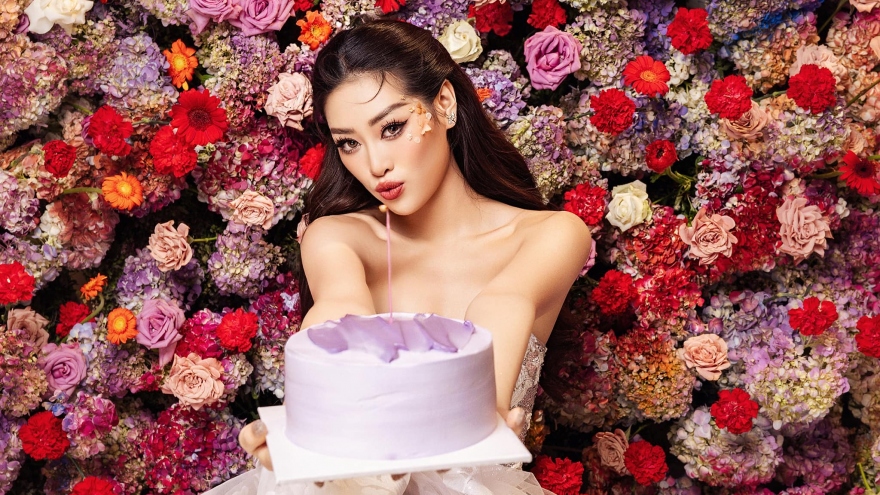 Hoa hậu Khánh Vân khoe sắc vóc quyến rũ trong bộ ảnh đón sinh nhật tuổi 28