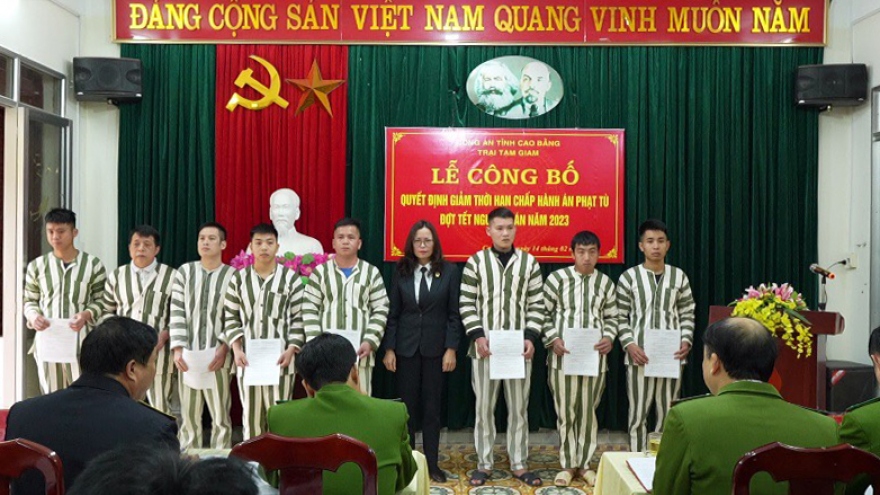 10 phạm nhân ở Cao Bằng được giảm án phạt tù 