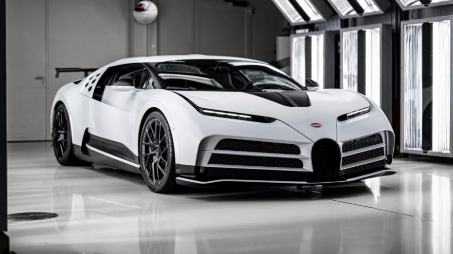 Bugatti thuê hẳn chuyên gia để "soi" lỗi sai đến từng milimet