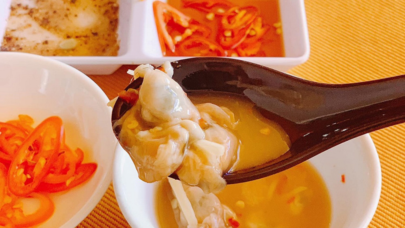 Đặc sản mắm hàu cực bổ, khách thi nhau đặt về ăn hoặc làm quà