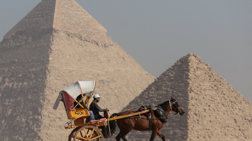 Ai Cập cho phép du khách vào thăm di tích hàng nghìn năm tuổi