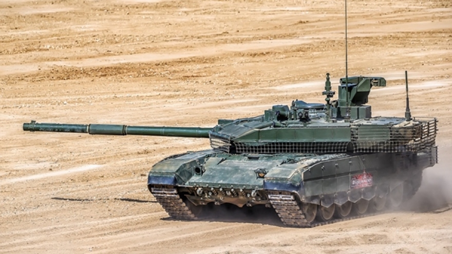 Xe tăng T-90M Proryv của Nga vượt chướng ngại, tấn công mục tiêu trong vùng chiến sự