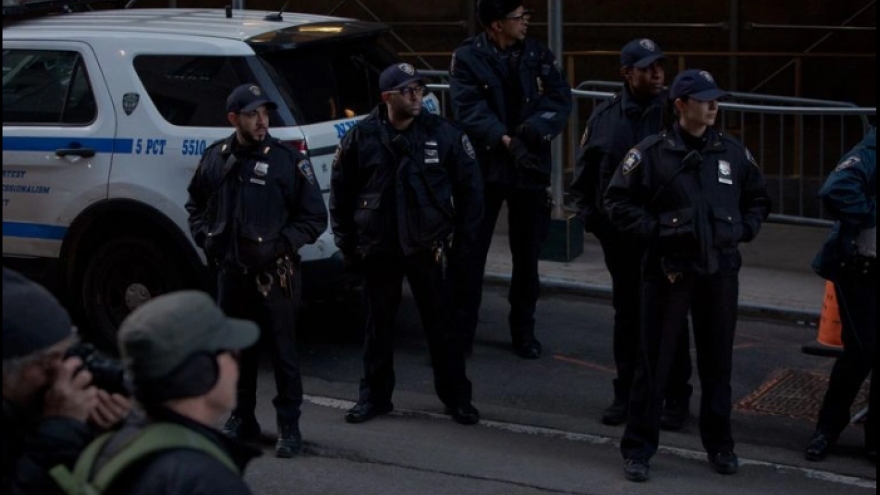 New York huy động toàn bộ cảnh sát sau khi ông Trump có quyết định bị truy tố