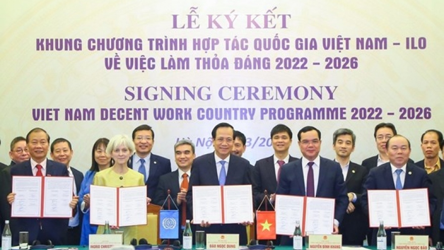 Vietnam, ILO sign decent work country programme for 2022 - 2026