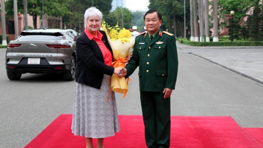 UK Defense Minister Baroness Goldie visits Vietnam