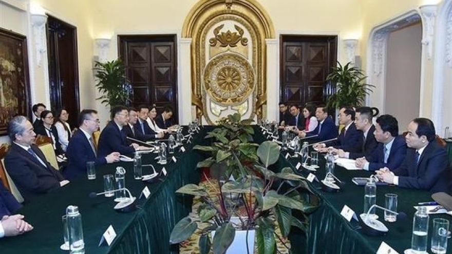 Vietnam places importance on comprehensive strategic partnership with China