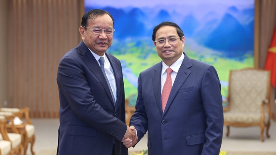 Thủ tướng: Việt Nam và Campuchia cùng nhau xây dựng nền kinh tế độc lập, tự chủ
