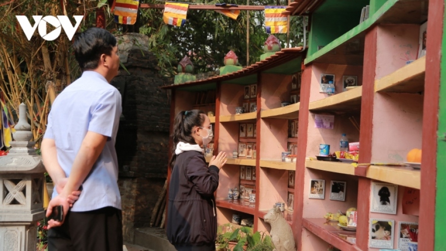 Unique cemetery in Hanoi for thousands of pets