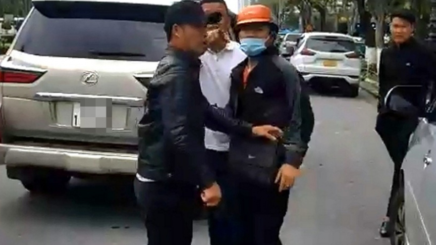 Cần làm rõ nhóm người đi xe ô tô khống chế thanh niên đi xe máy ở Đà Nẵng