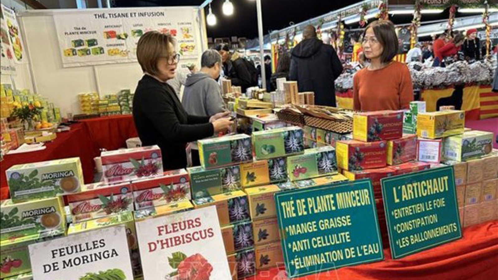Vietnamese tea, dried fruits introduced in Paris fair