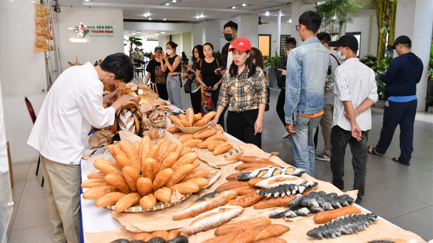 First-ever baguette festival honours popular national delicacy
