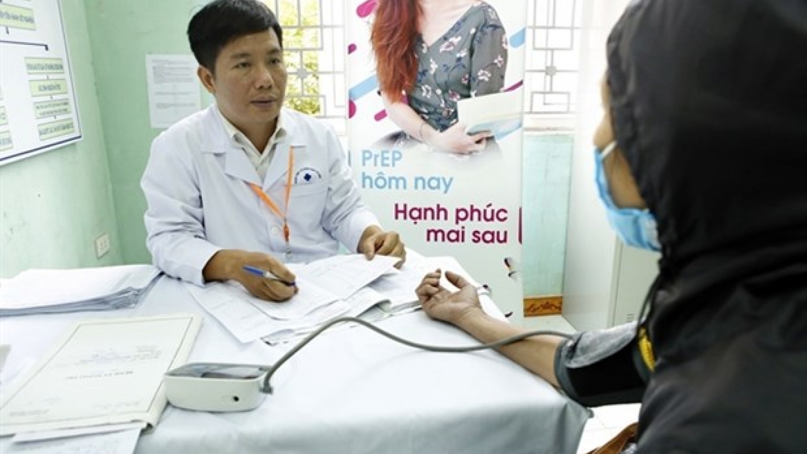 Hanoi strives to end HIV/AIDS by 2030