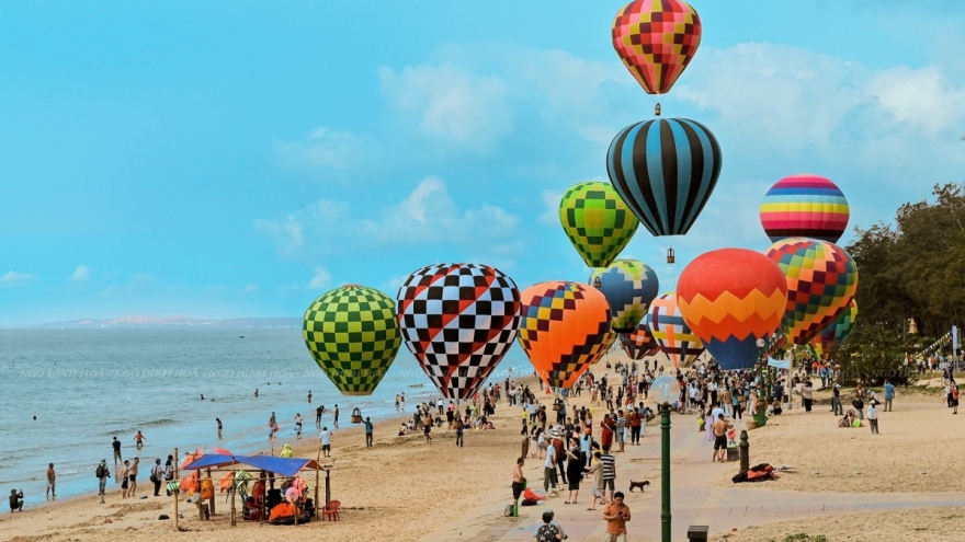 Mui Ne among world’s top 5 destinations for hot air balloon ride