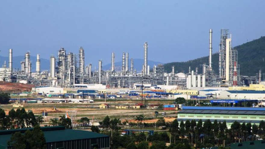 Foreign firms keen to invest in oil refining projects in Quang Tri