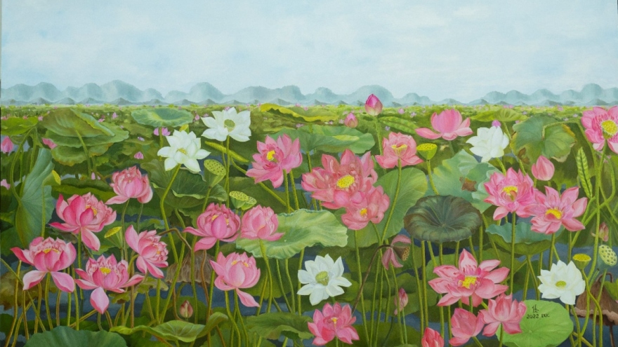 Hanoi to host painting exhibition featuring Vietnamese lotus flowers