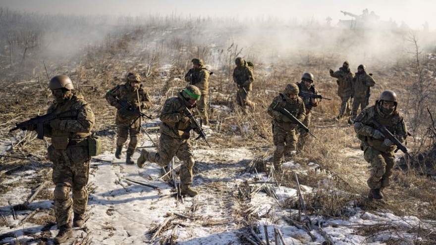 Ukraine dùng chiến thuật câu giờ, chờ thời cơ thích hợp để phản công Nga