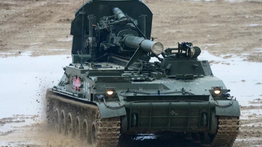 Hé lộ clip Nga điều hàng loạt súng cối tự hành 2S4 Tyulpan ra mặt trận Donbass