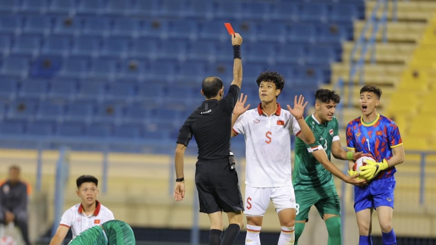 Trọng tài mắc sai lầm ngớ ngẩn ở trận U23 Việt Nam 0-3 U23 Iraq