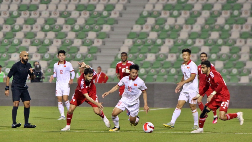 HLV Troussier nói điều bất ngờ sau trận thua đậm U23 UAE