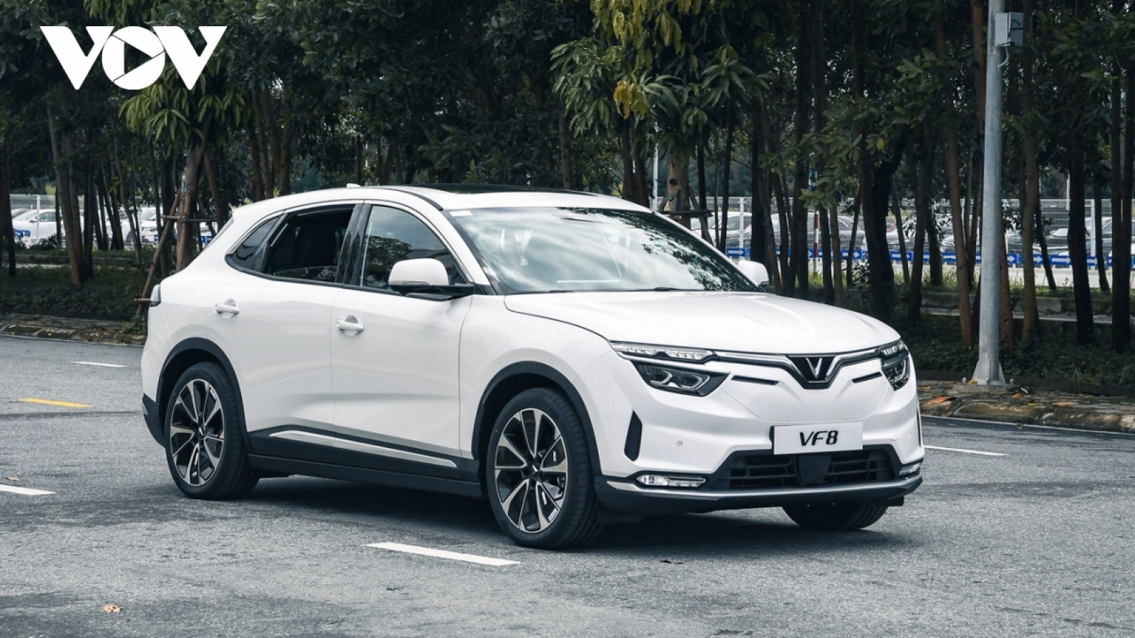 VinFast bán hơn 400 ô tô điện trong tháng 2/2023