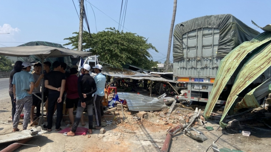Vụ xe tải lao vào quán cà phê ở Khánh Hòa: Một nạn nhân tiên lượng xấu