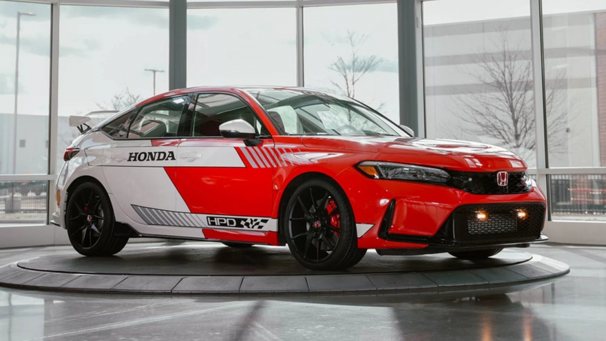 Honda Civic Type R là chiếc xe an toàn cho vòng khai mạc giải đua xe tại Florida