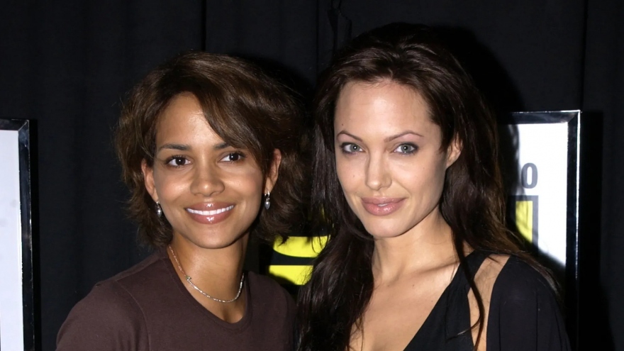 Angelina Jolie và Halle Berry lần đầu hợp tác đóng phim hành động