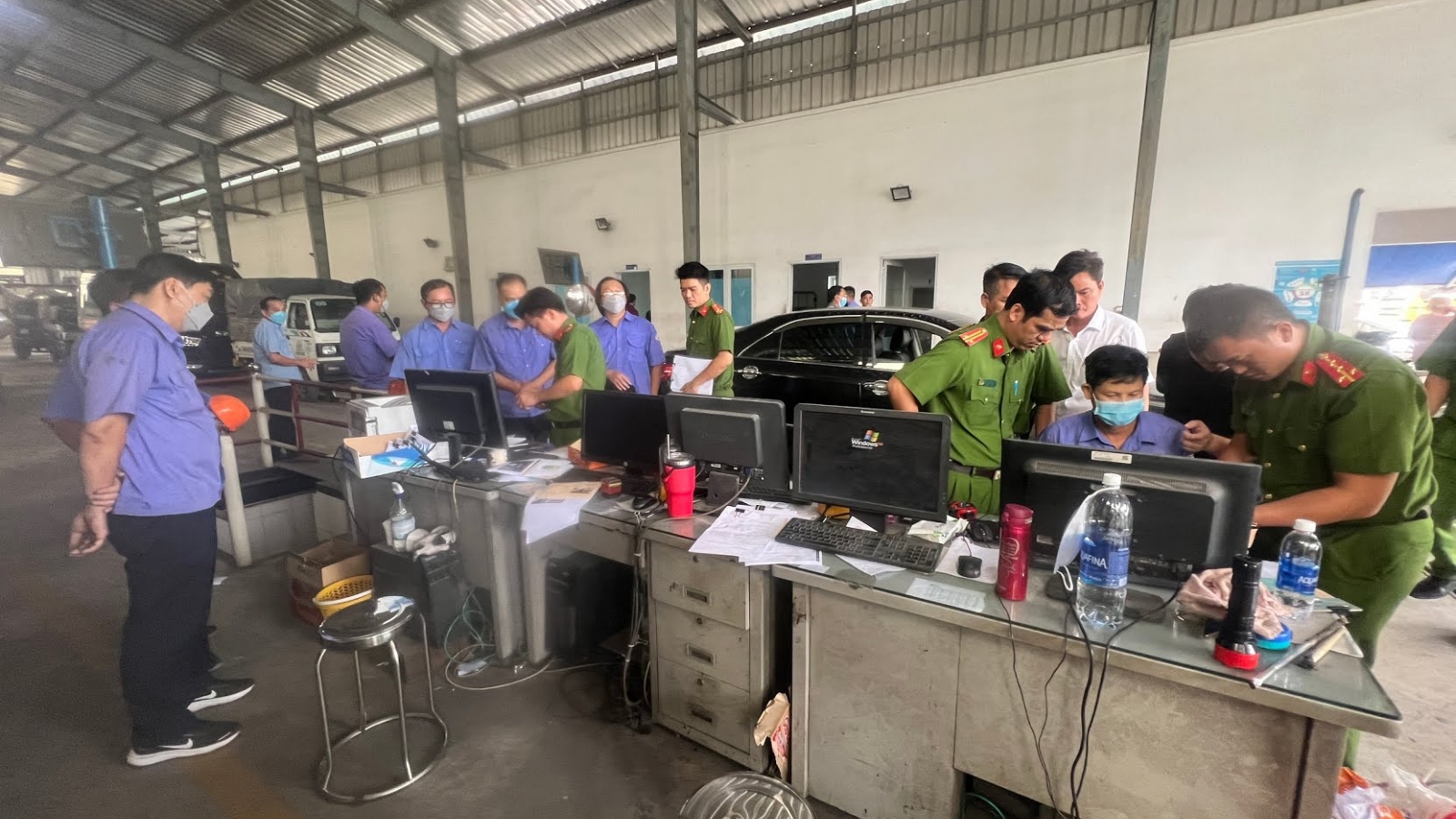 Bắt khẩn cấp Giám đốc Trung tâm Đăng kiểm xe cơ giới Đồng Nai