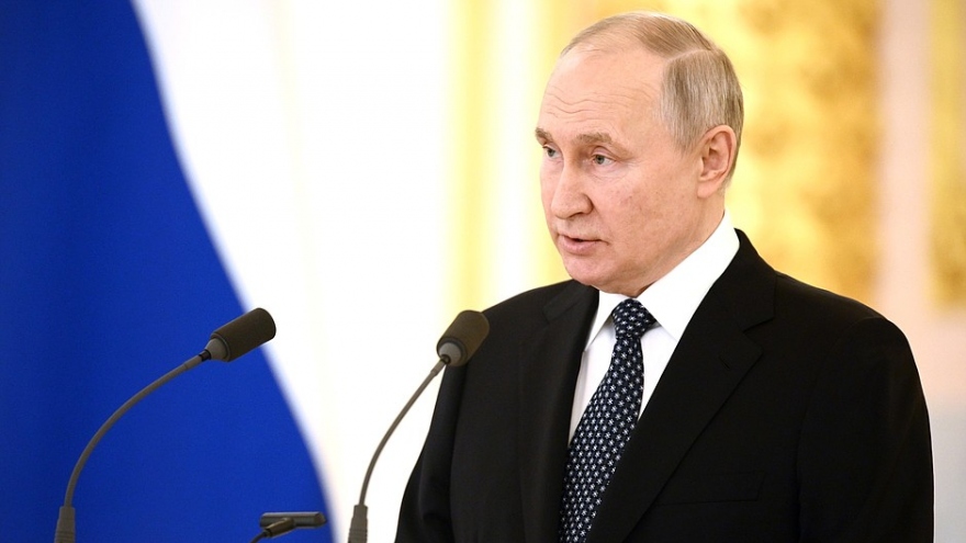 Tổng thống Putin tuyên bố Nga sẵn sàng đối thoại với tất cả các nước