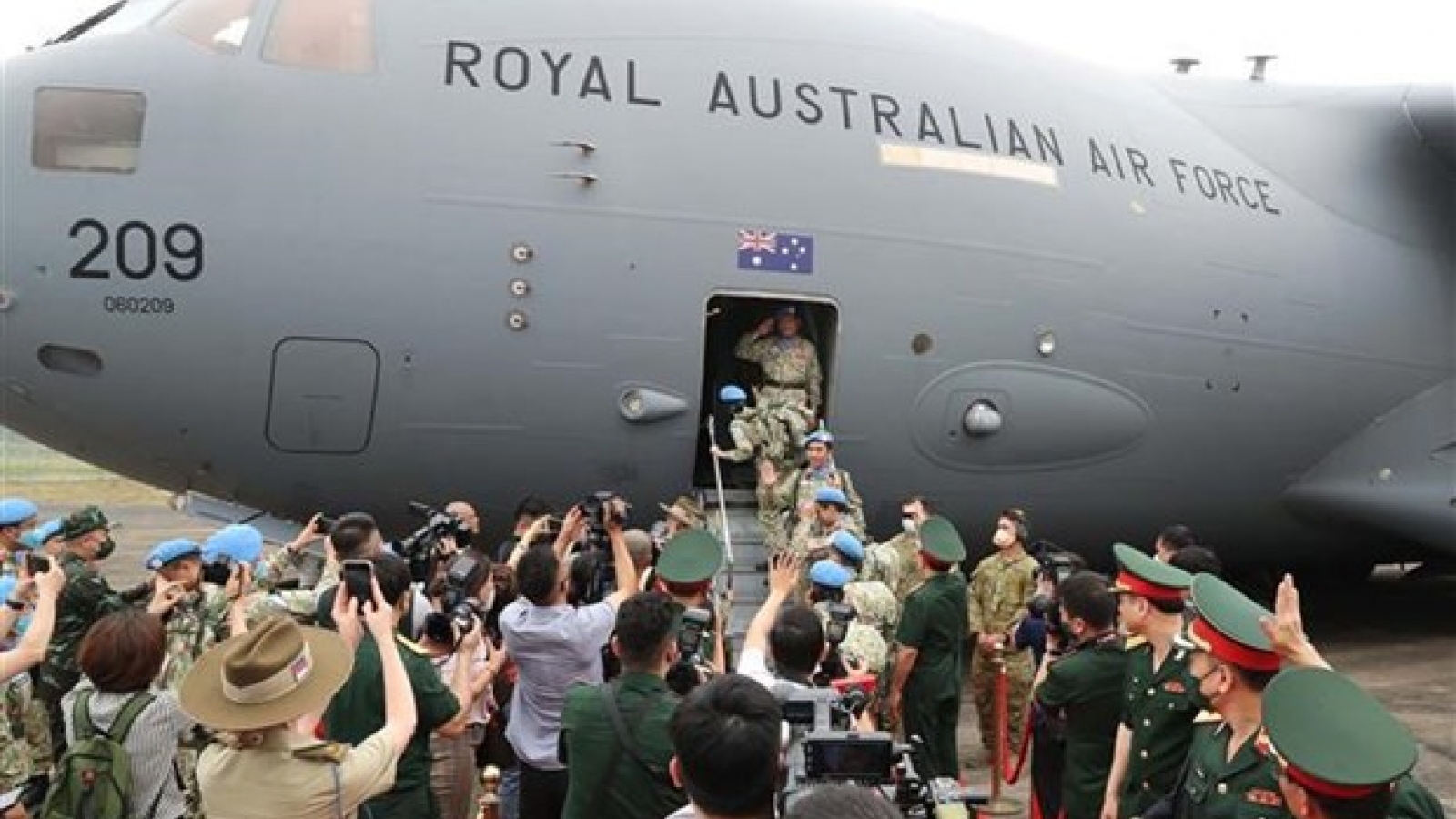 Global integration in politics, national defence, security sees positive results