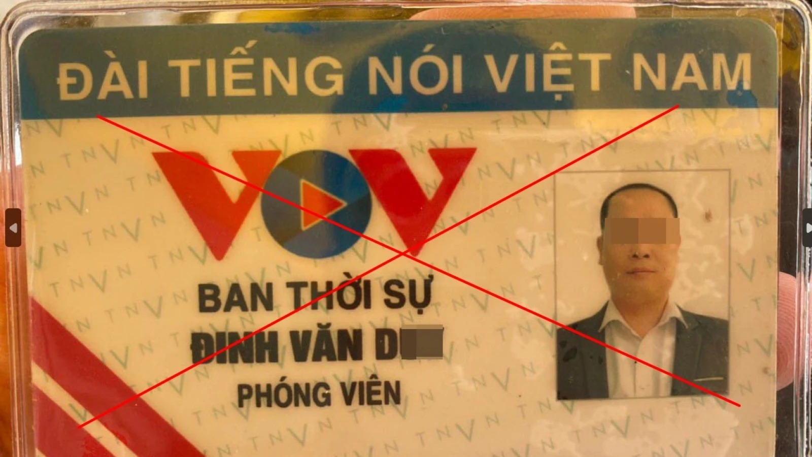 Giả danh phóng viên VOV xin bỏ qua lỗi vi phạm giao thông