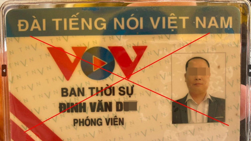 Giả danh phóng viên VOV xin bỏ qua lỗi vi phạm giao thông