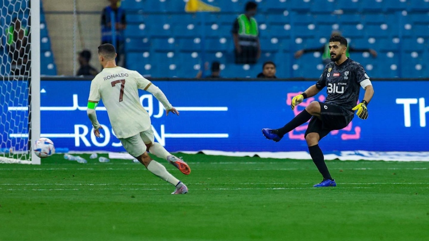 Ronaldo mờ nhạt, Al Nassr bị cựu tiền đạo MU “nhấn chìm”