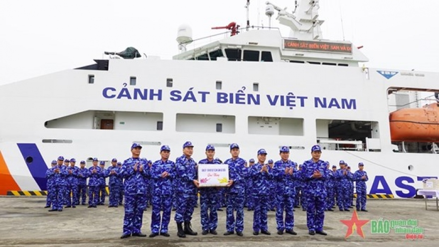 Coast Guards of Vietnam and China conduct joint patrol