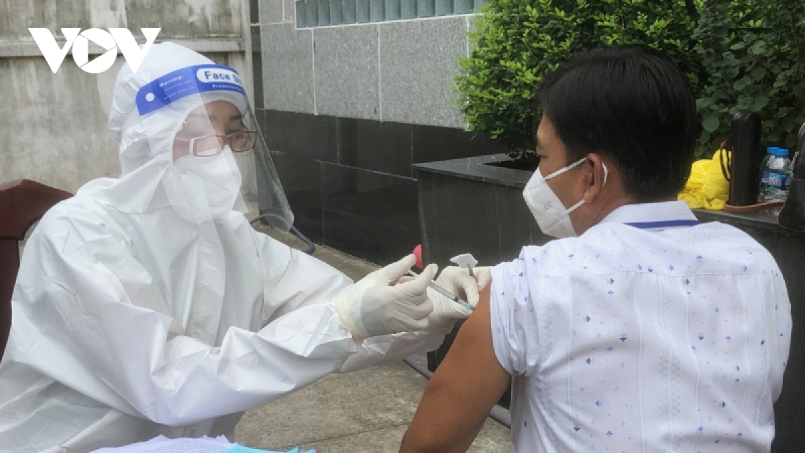 COVID-19 infections rise as weather conditions change