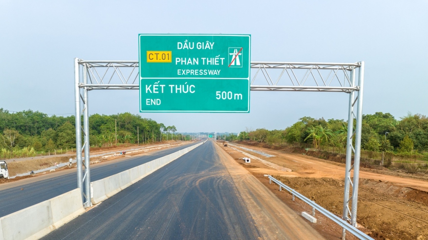 Kiến nghị giảm vận tốc trên cao tốc Dầu Giây-Phan Thiết xuống còn 100km/h