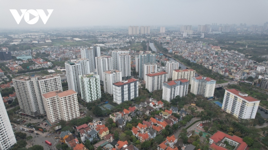 Việt Nam thu nhập thấp nhưng vì sao giá bất động sản lại tăng cao?