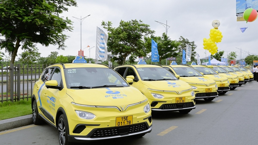 Én Vàng mua và thuê 150 xe ô tô điện VinFast, ra mắt dịch vụ taxi điện tại Hải Phòng