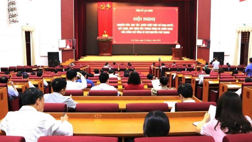 Hơn 5.000 đảng viên Lai Châu nghiên cứu nội dung cuốn sách của Tổng Bí thư