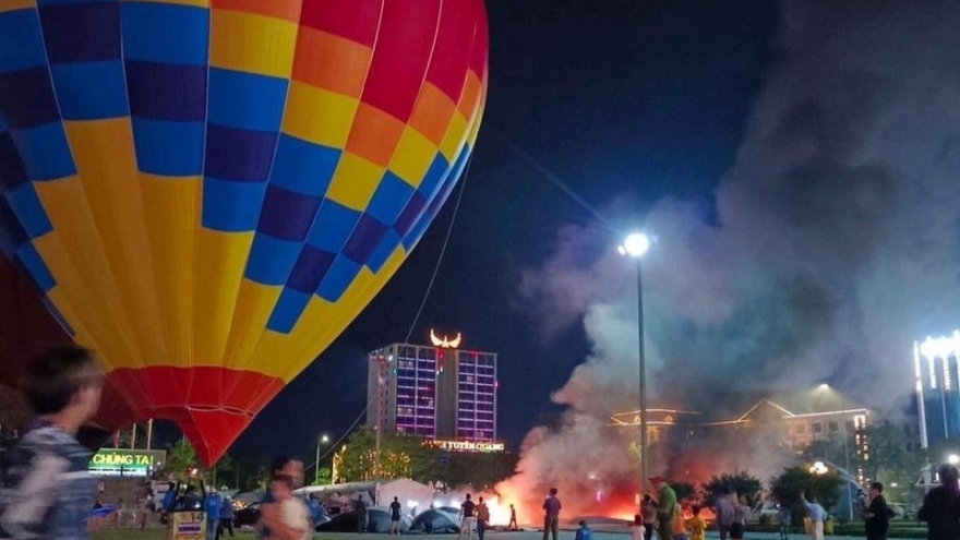 Five injured in Tuyen Quang international hot air balloon blast