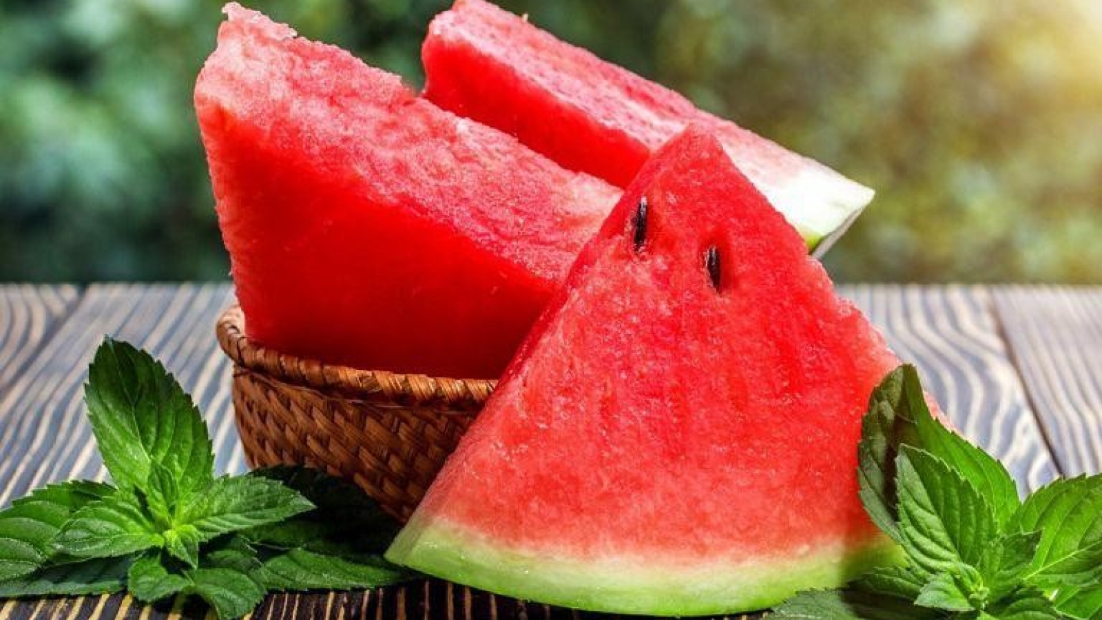 Những lợi ích bất ngờ của dưa hấu đối với sức khỏe