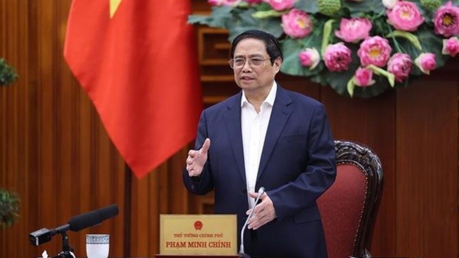 PM askes for solutions to promote financial, corporate bond, real estate markets