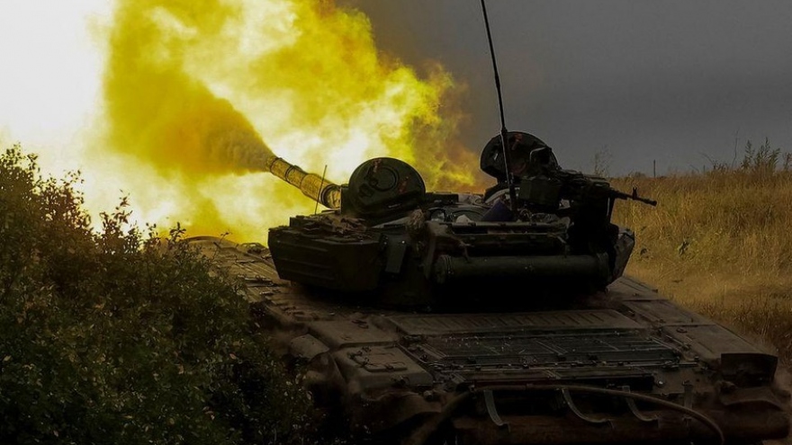 Ukraine tập kết binh sỹ và đạn dược tại Zaporizhzhia, chờ hiệu lệnh phản công