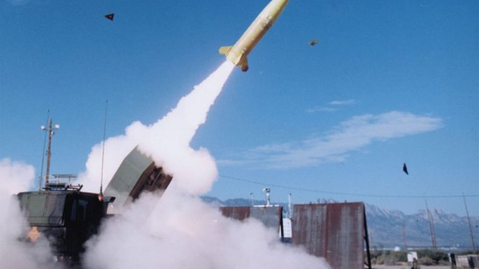 Tướng Mỹ: Washington sẽ không cung cấp tên lửa tầm xa ATACMS cho Ukraine