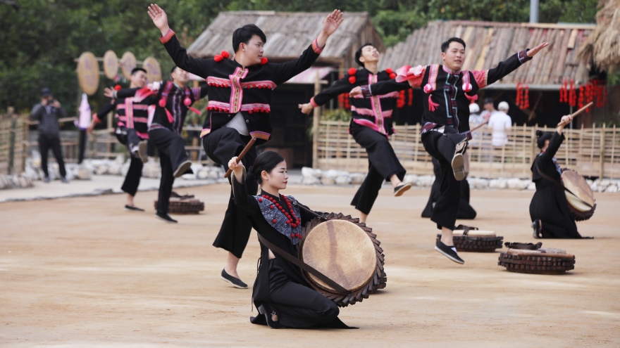 Khám phá bản sắc vùng cao tại Không gian văn hóa Tây Bắc ở Sun World Fansipan Legend