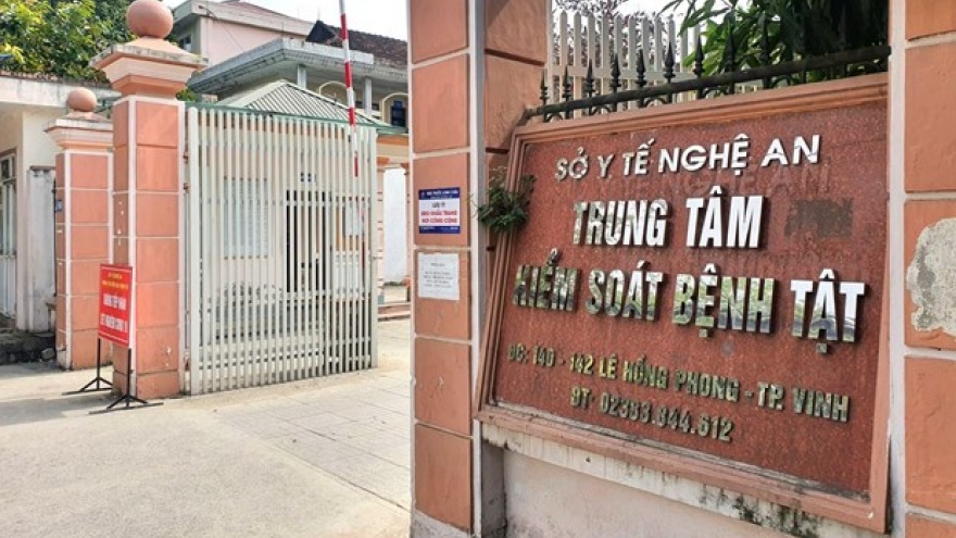 Thi hành kỷ luật Đảng ủy bộ phận Trung tâm kiểm soát bệnh tật tỉnh Nghệ An