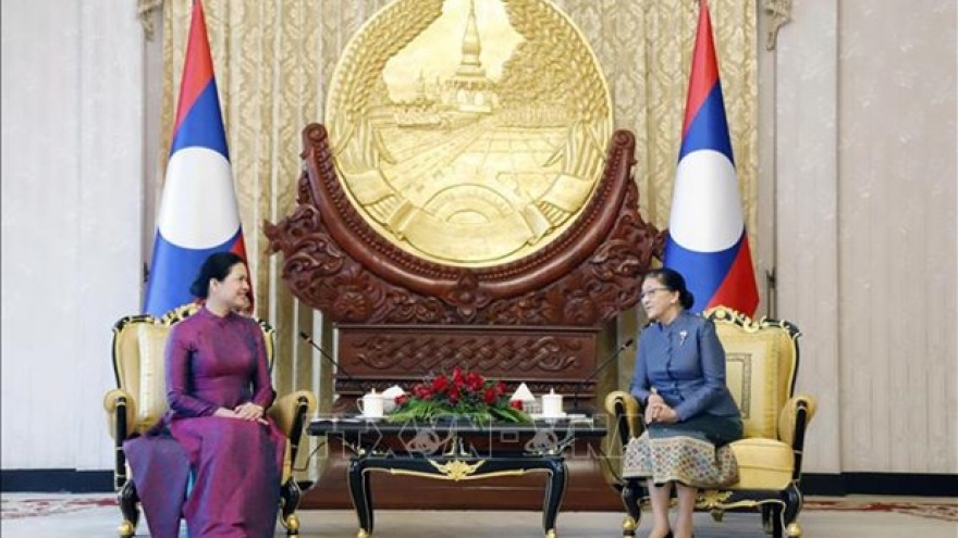 Vietnam, Laos intensify cooperation between women’s unions