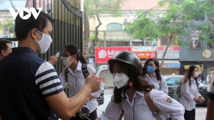 Chủ động phòng dịch Covid-19, không để bùng phát trong trường học