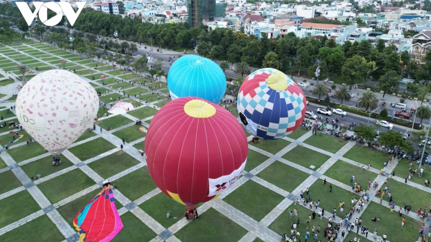 2023 International Hot Air Balloon Festival kicks off in Quy Nhon